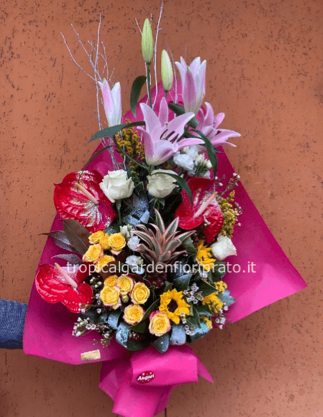 Mazzo grande caraibico con lilium, anthurium,rose e fiori esotici.