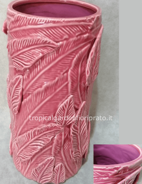 Vaso ceramica con lavorazione in rilievo