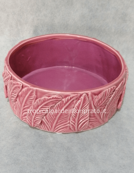 Ciotola in ceramica lavorata in rilevo