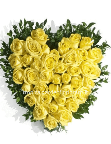 Cuore con rose gialle 30 cm