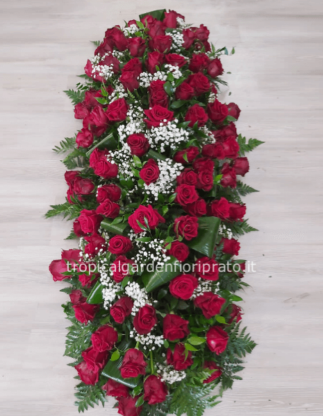 Copricassa con rose rosse
