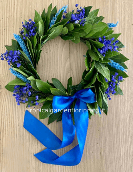 Coroncina con gypsofila e spighe