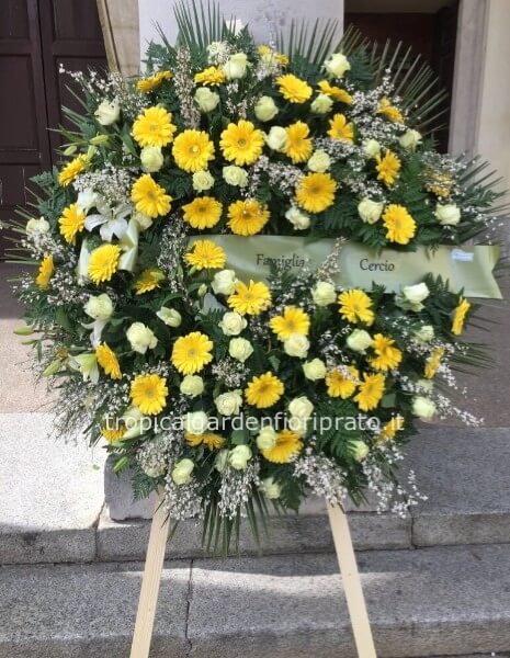 Corona funebre a Prato bianca e gialla