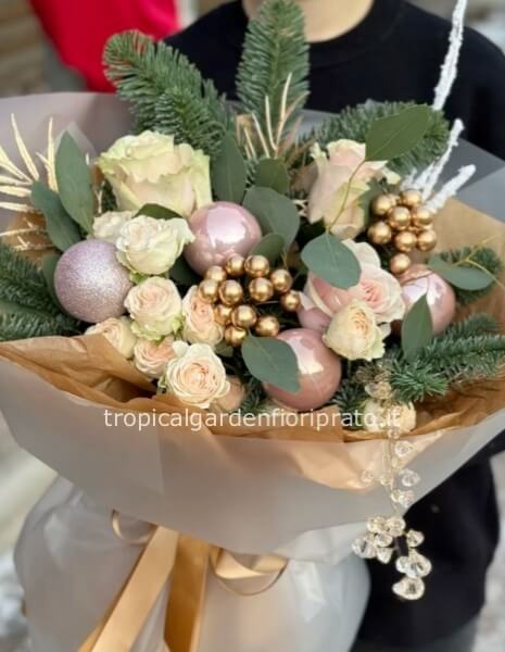 Bouquet natalizio essenziale color rosa chiaro ed oro