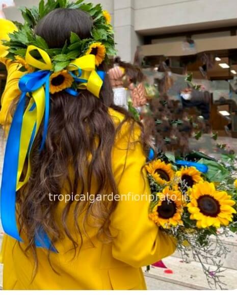 Coroncina alloro laurea e bouquet abbinato con girasoli